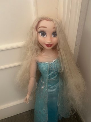 Muñeca Elsa Grande