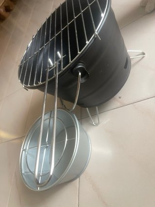 Barbacoa Portátil Pequeña Negra y Plateada