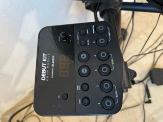 Batería Electrónica Alesis Debut Kit