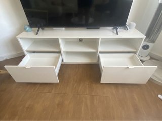 Mueble TV blanco