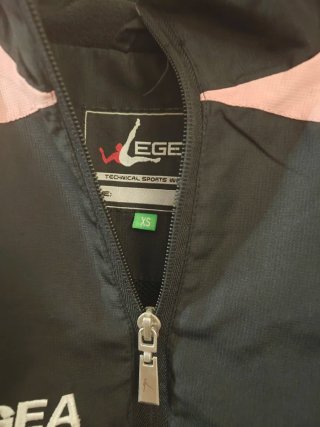 Tuta Legea XS nera e rosa