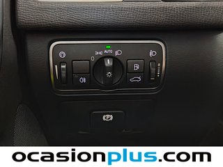 Volvo XC60 D3 R-Design Momentum Auto 110 kW (150 CV)