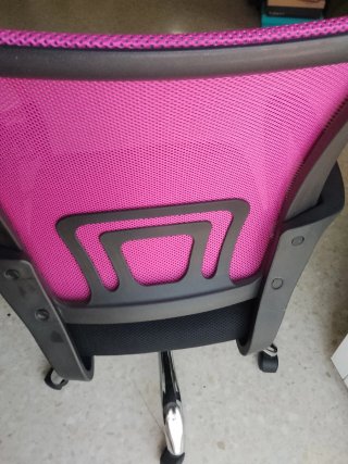 Silla de oficina ergonómica rosa y negra