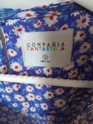 Camiseta Compañía Fantástica floral