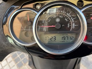Piaggio Beverly 125 Negra