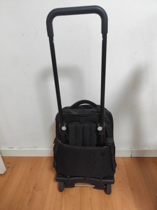 Mochila Kappa Negra con Ruedas