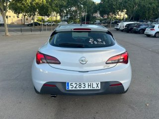 Opel Astra 2012