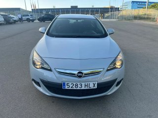 Opel Astra 2012