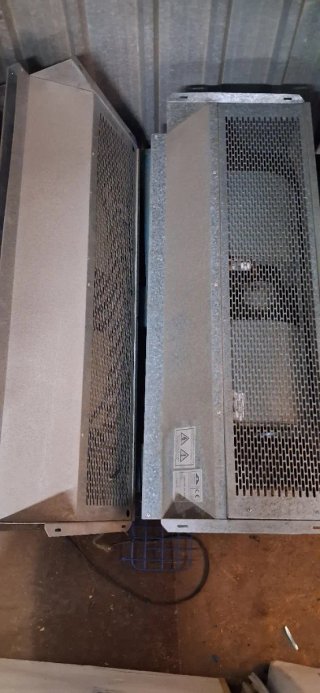 Cortina de aire metálica