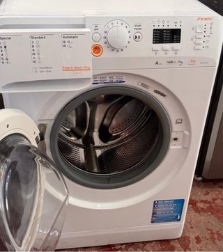 LAVADORA SECADORA INDESIT INNEX 7 + 5 KILOS