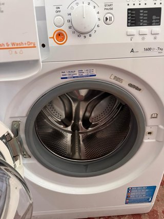 LAVADORA SECADORA INDESIT INNEX 7 + 5 KILOS