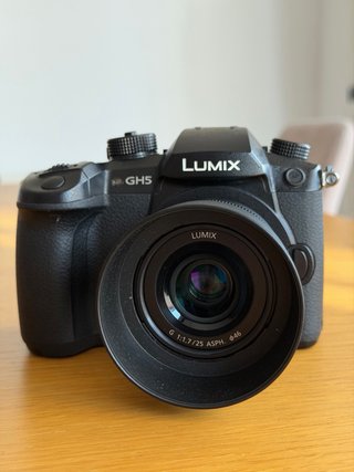 OFERTÓN! Panasonic GH5 + accesorios