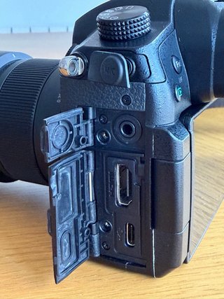 OFERTÓN! Panasonic GH5 + accesorios