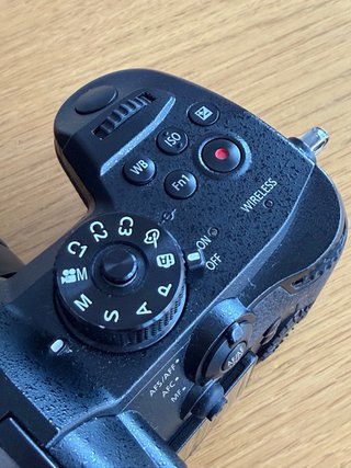 OFERTÓN! Panasonic GH5 + accesorios