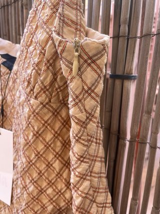 Vestido Zara Talla M asimétrico cuadros