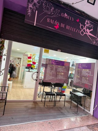 Peluqueria Mislata Lista para Empezar a Trabajar !