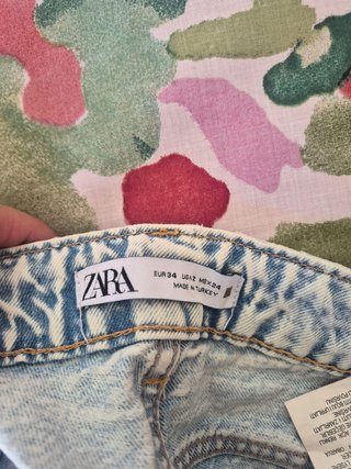 Pantalones vaqueros Zara
