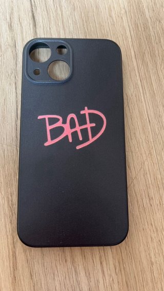 Funda iPhone SE MJ Bad. Perfil Solidario