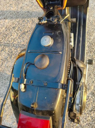 Vespa PX200E Iris Negra