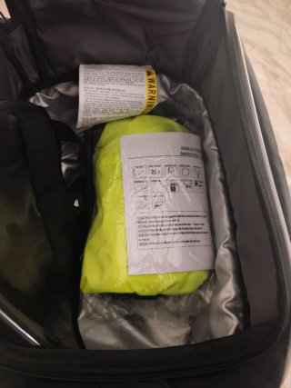 A ESTRENAR. Bolsa sobredepósito GIVI XSTREAM 25LT