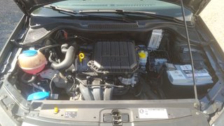 Volkswagen Polo  1.0  Gasolina  2014