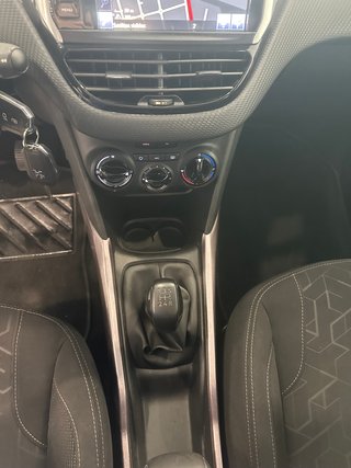 Peugeot 2008 2015