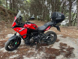Yamaha Tracer 7 Roja 2022