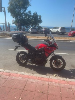 Yamaha Tracer 7 Roja 2022