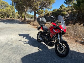 Yamaha Tracer 7 Roja 2022