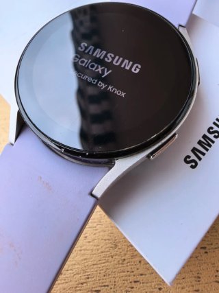 Samsung Galaxy Watch5 LTE Morado