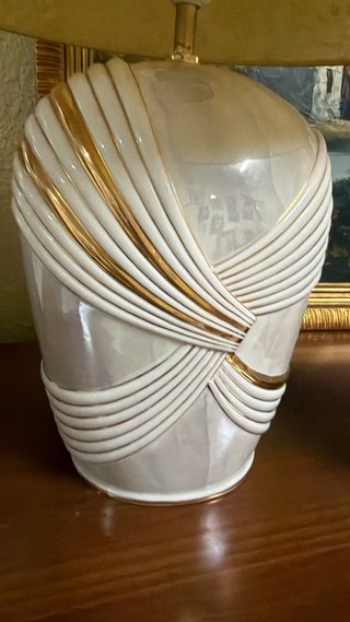 Lámpara Cerámica Blanco y Dorado