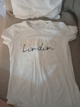 Camiseta Guess Negra con Lentejuelas Talla s  xs