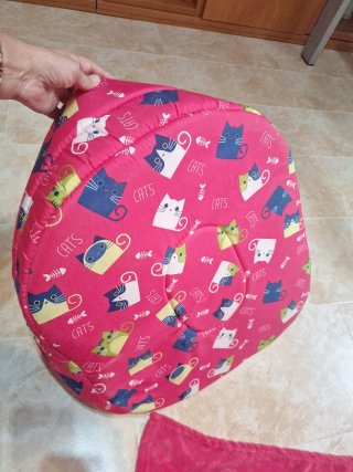 Cama y manta para gatos