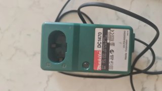 Caricabatterie Makita DC1470