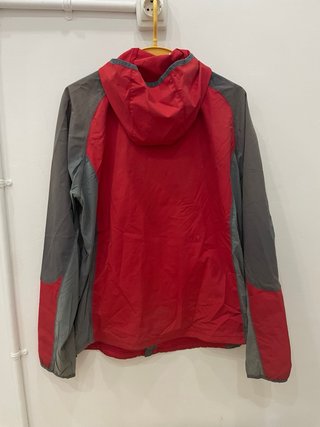 Cortavientos Columbia Rojo y Gris