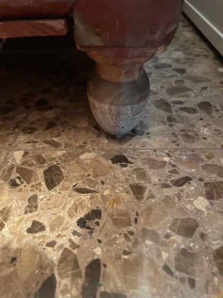 Baúl antiguo madera y metal