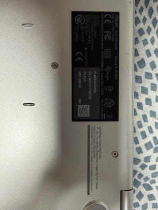Portátil ASUS Plata