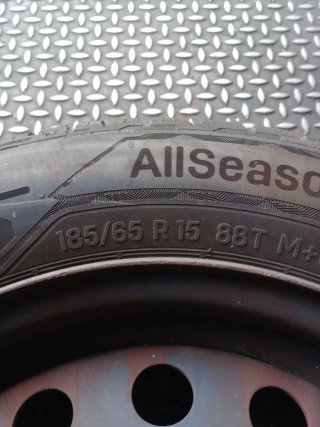 NEUMATICOS 185/65R15 88T