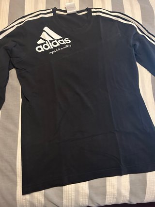 Lote 4 Prendas Adidas: 1 Sudadera y 3 Camisetas