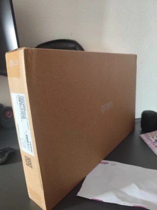 LG Gram Portátil se entrega con factura valor 780
