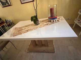 Mesa de comedor moderna