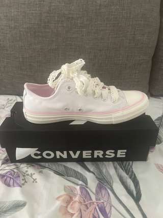 Converse Edición Especial Rosa y Blanco