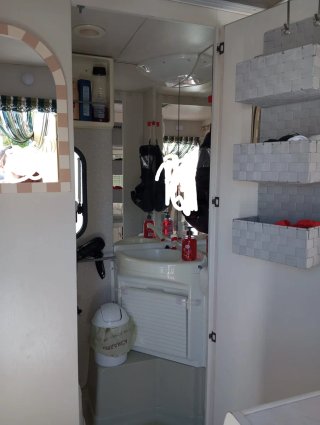 Caravana Adria 750kg