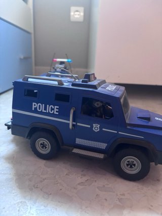 Coche Policía con Lancha y Remolque
