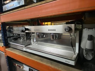 Cafetera 2 Grupos Seminueva