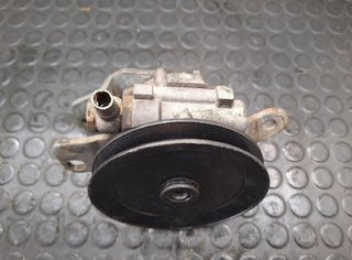 Nissan 108745 bomba de dirección cabstar 3.0