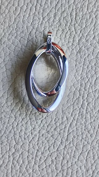 Colgante oro blanco con circonitas de chica nuevo
