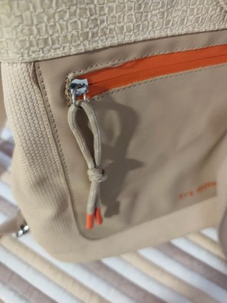 Mochila Beige y Naranja
