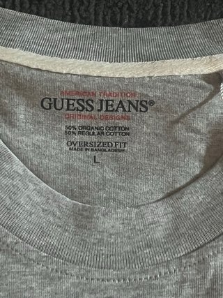 Camiseta Guess Talla L Logo Triángulo