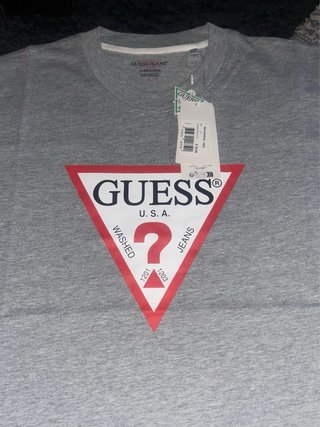 Camiseta Guess Talla L Logo Triángulo